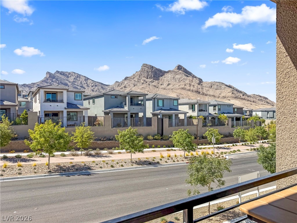 1537 Little Penguin Street Las Vegas NV 89138