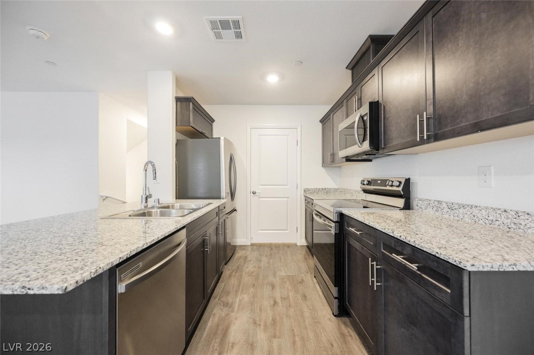 2657 Champagne Gold Avenue North Las Vegas NV 89086