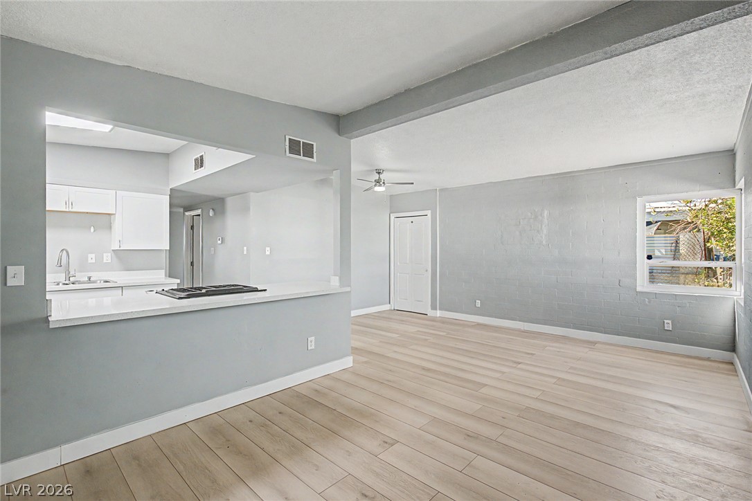 104 Stanford St Street Las Vegas NV 89107