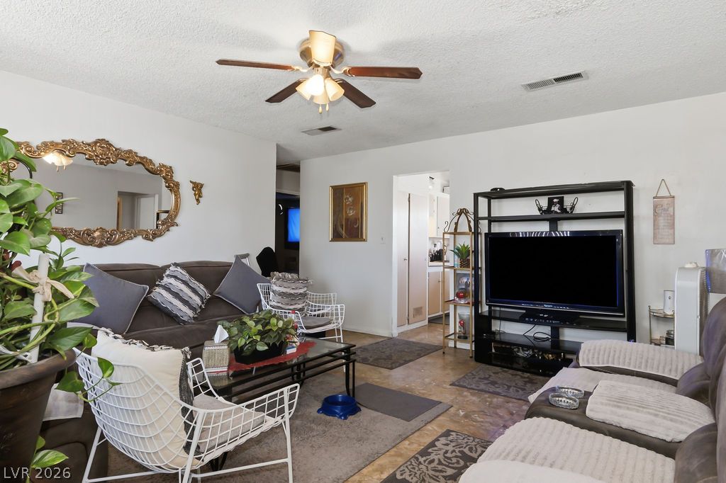 1916 West Nelson Avenue North Las Vegas NV 89032