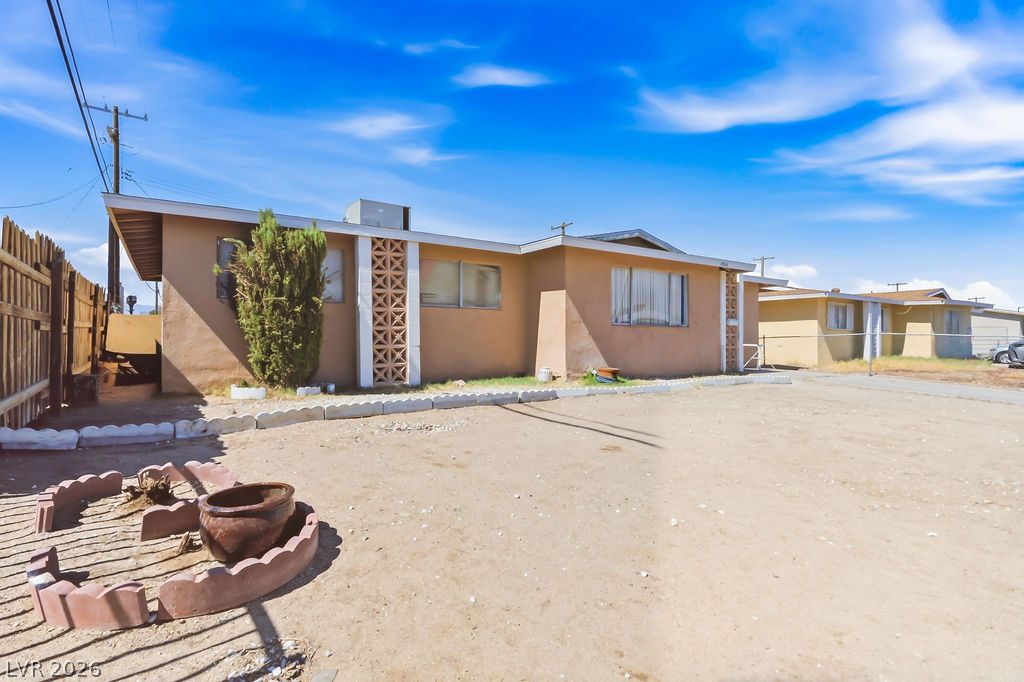 1916 West Nelson Avenue North Las Vegas NV 89032