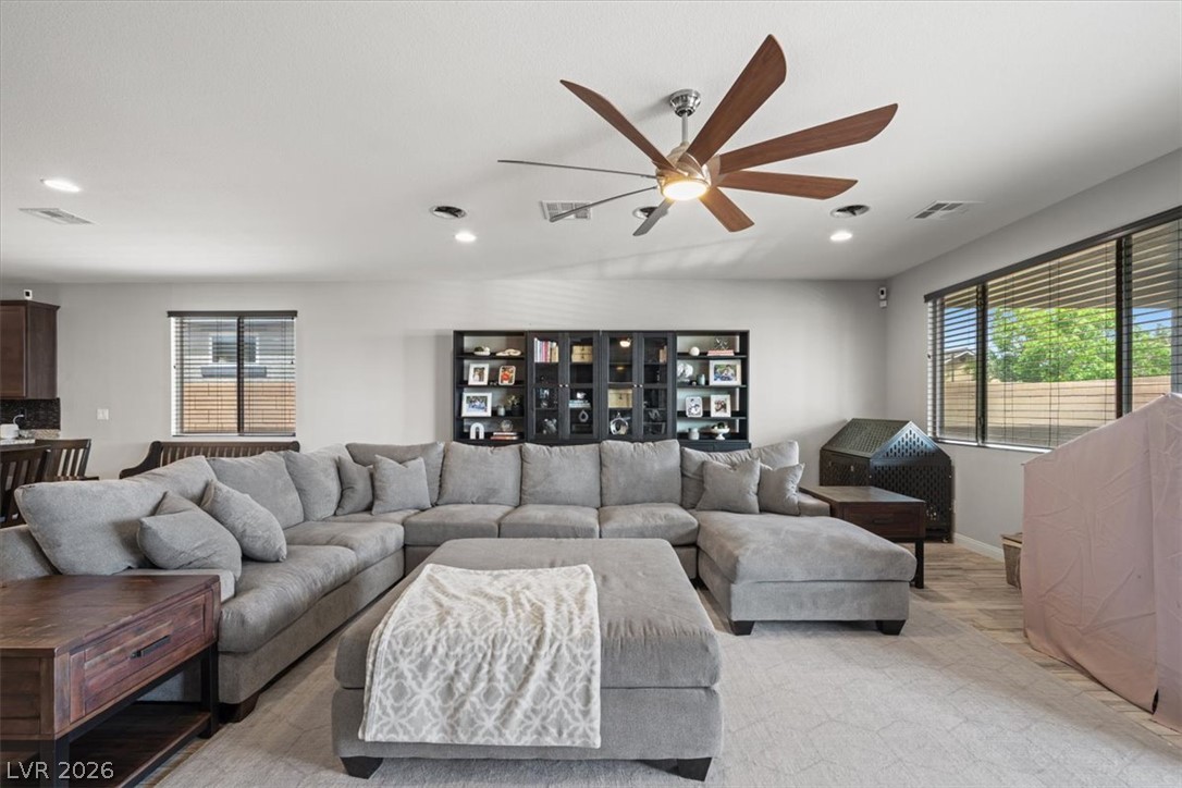 6320 Regina Ridge Street Las Vegas NV 89149