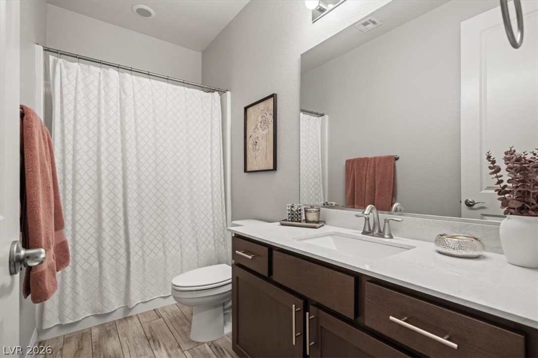 6320 Regina Ridge Street Las Vegas NV 89149