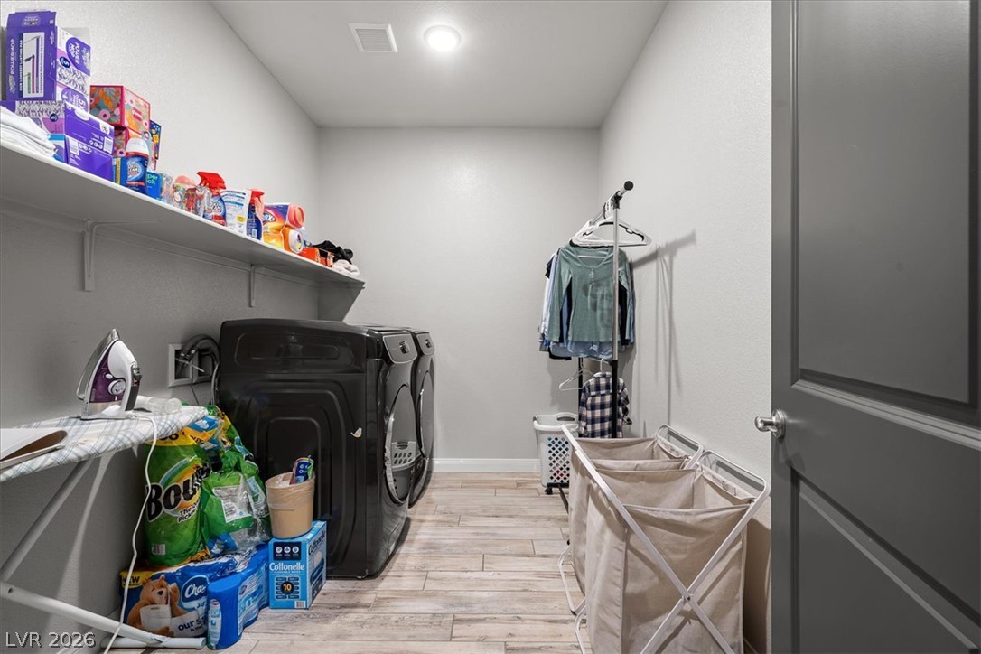 6320 Regina Ridge Street Las Vegas NV 89149