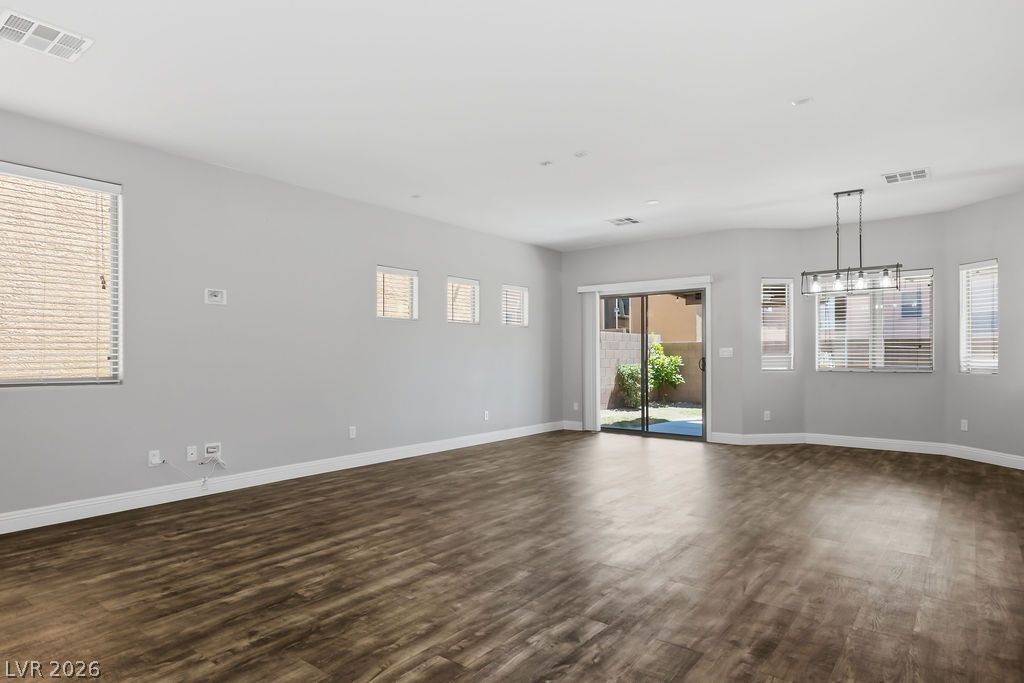 6718 Carol Steam Street Las Vegas NV 89149