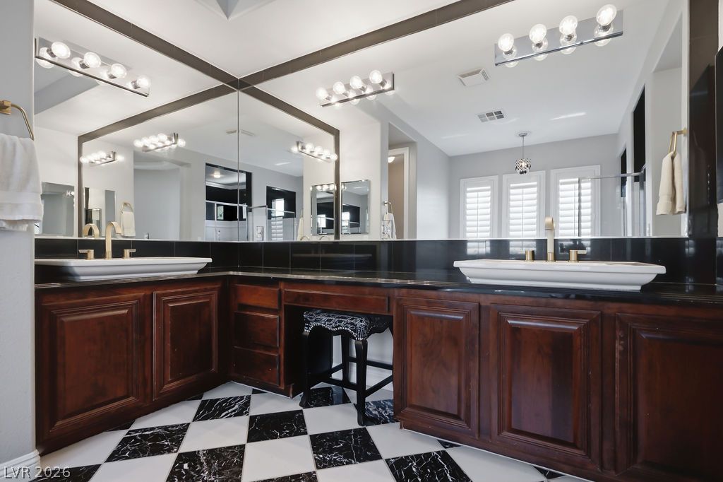 7229 Abbeville Meadows Avenue Las Vegas NV 89131