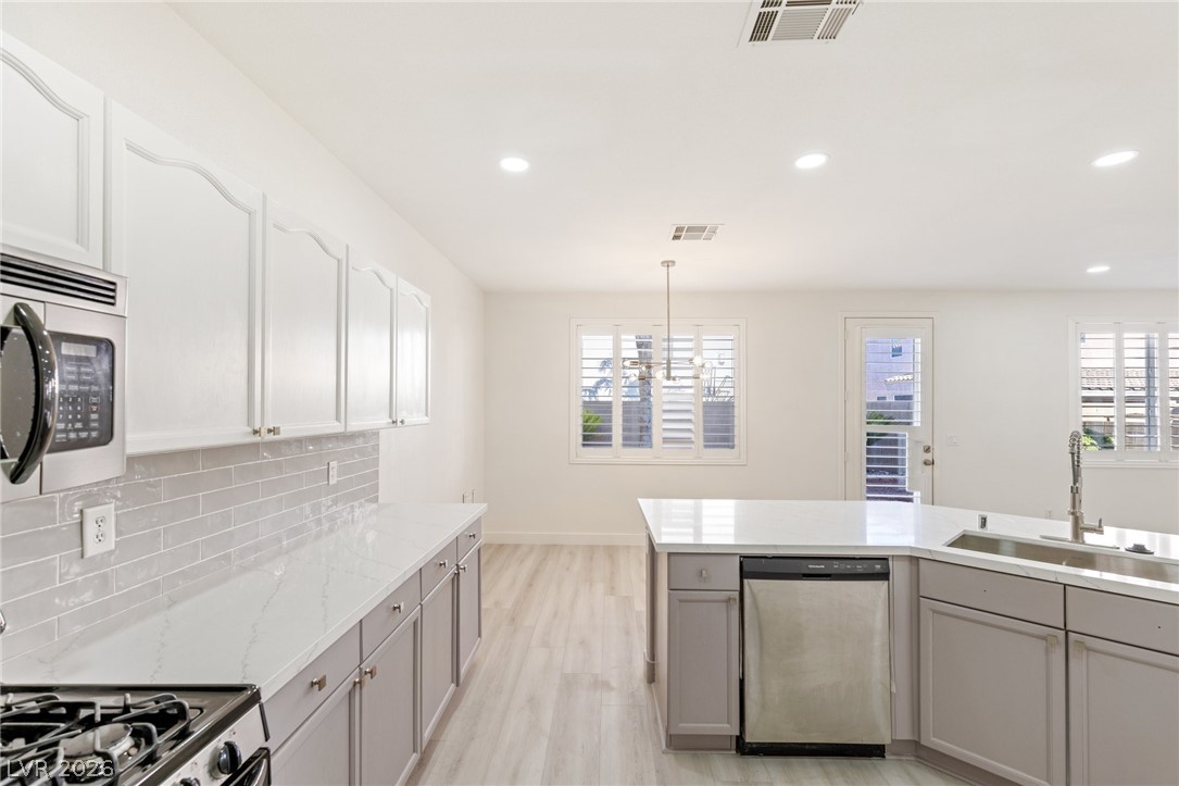 6856 Scarlet Flax Street Las Vegas NV 89148