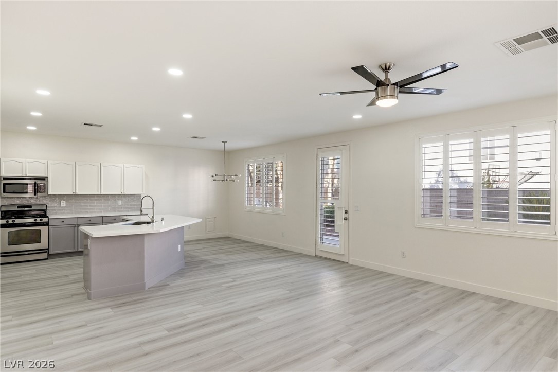 6856 Scarlet Flax Street Las Vegas NV 89148