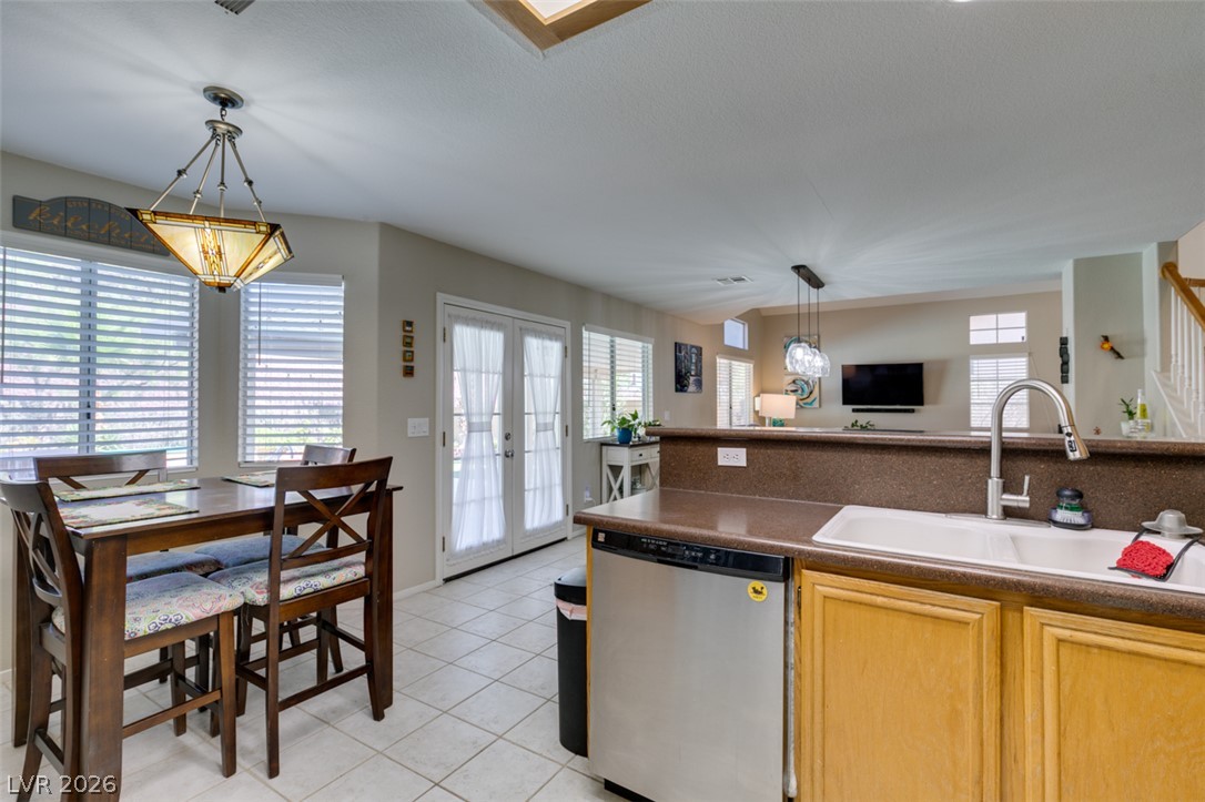 2072 Smoketree Village Circle Henderson NV 89012