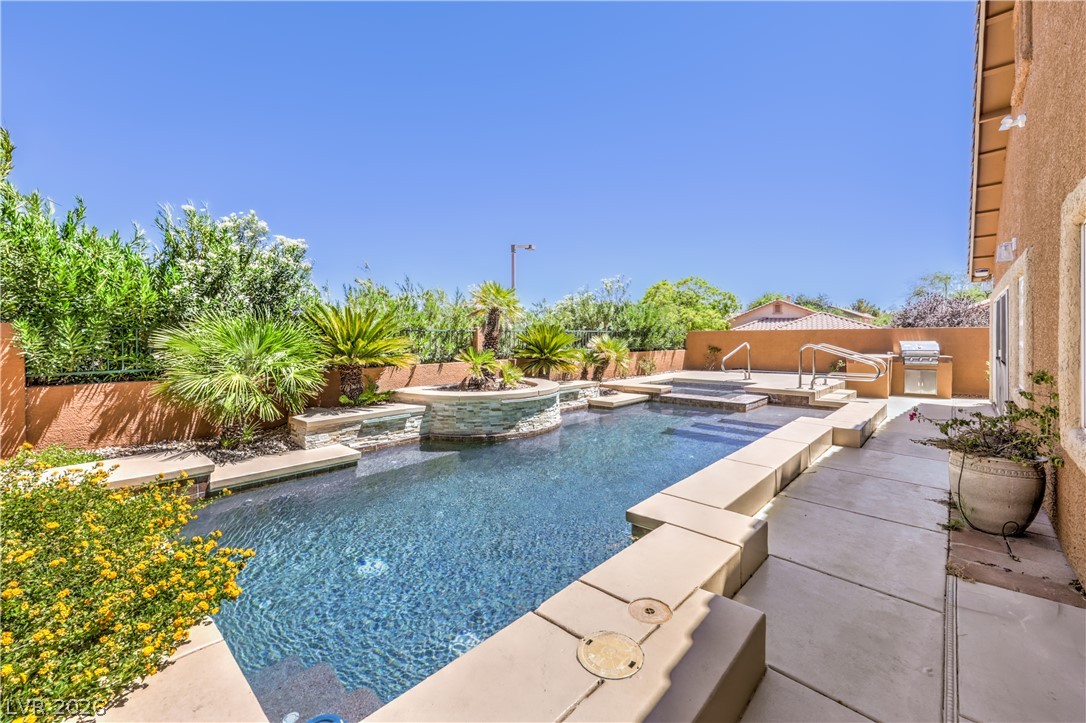 800 Royal Elm Lane Las Vegas NV 89144