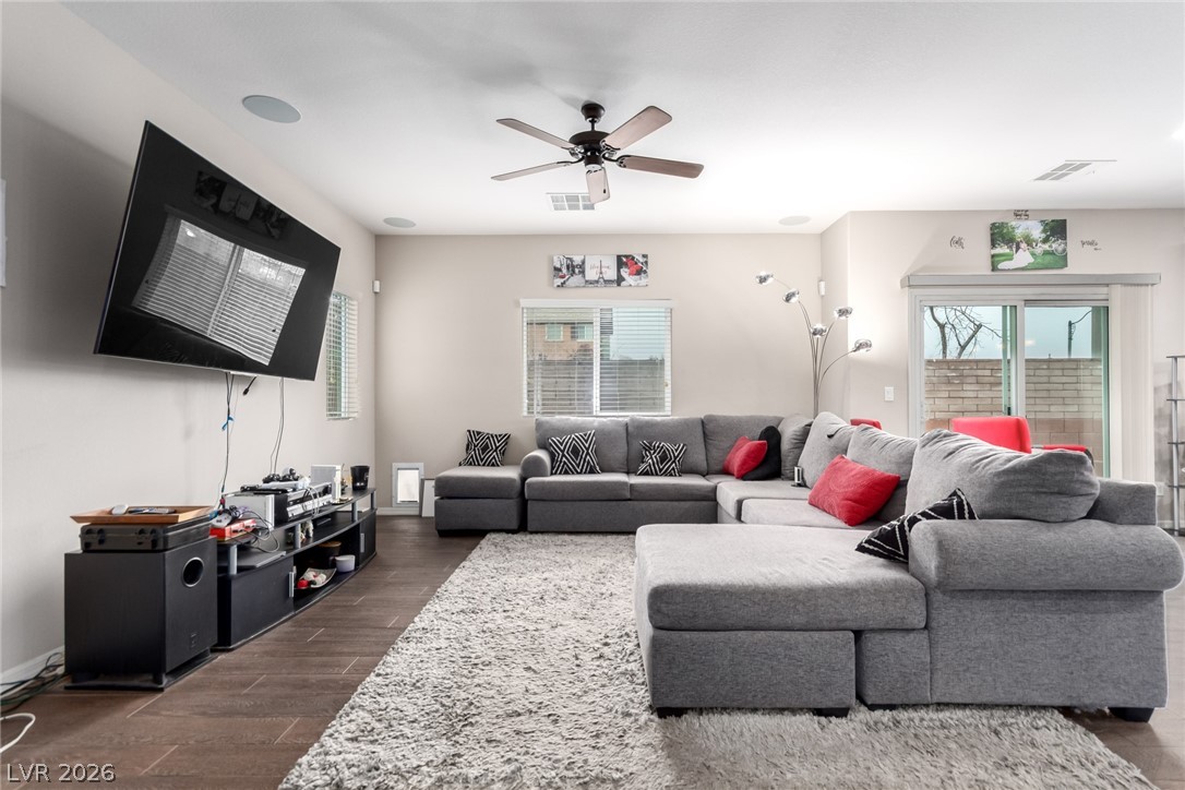 10814 Faulkner Run Avenue Las Vegas NV 89166