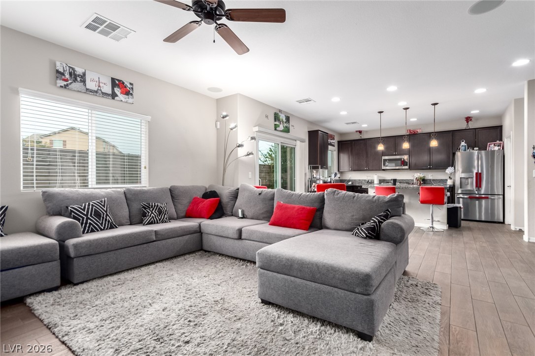 10814 Faulkner Run Avenue Las Vegas NV 89166