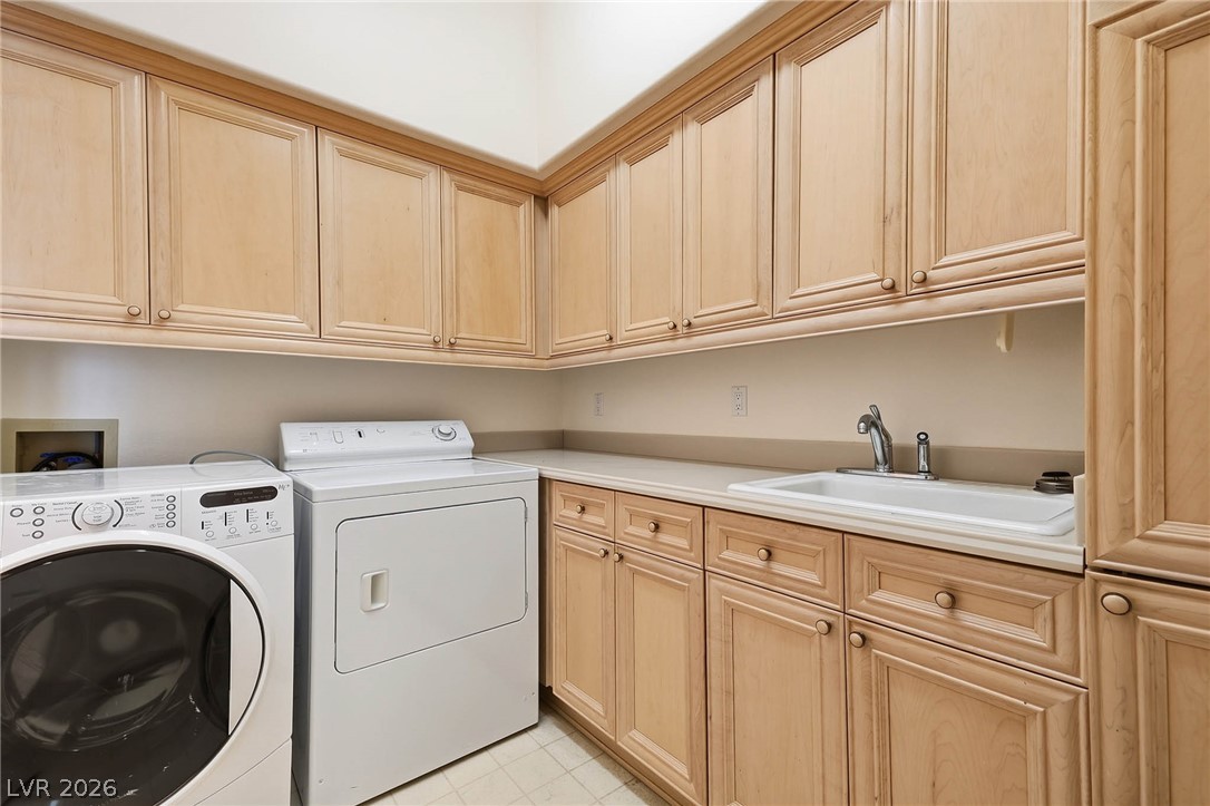 2017 Eagle Trace Way Las Vegas NV 89117