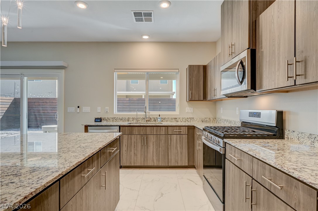 7563 Dragonfruit Avenue Las Vegas NV 89113