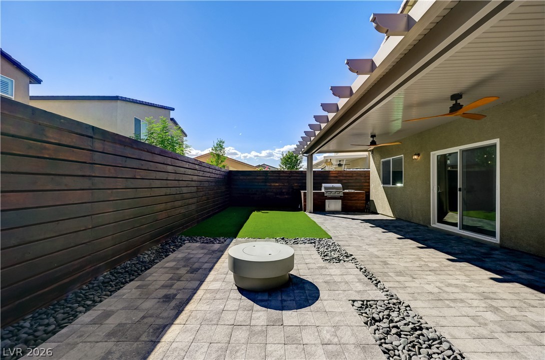 7563 Dragonfruit Avenue Las Vegas NV 89113
