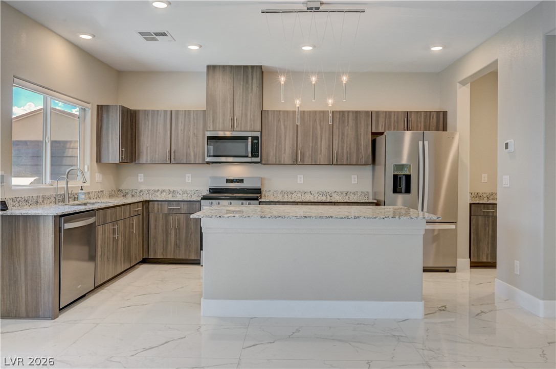 7563 Dragonfruit Avenue Las Vegas NV 89113