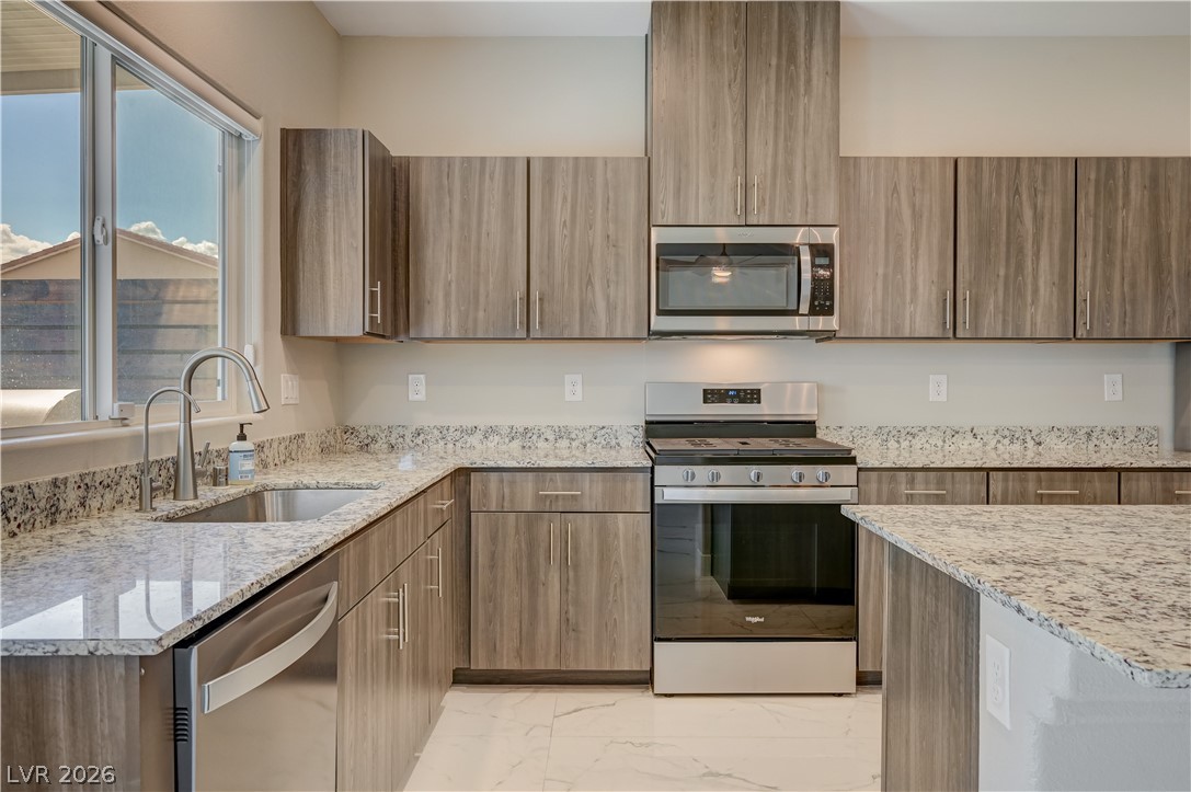 7563 Dragonfruit Avenue Las Vegas NV 89113