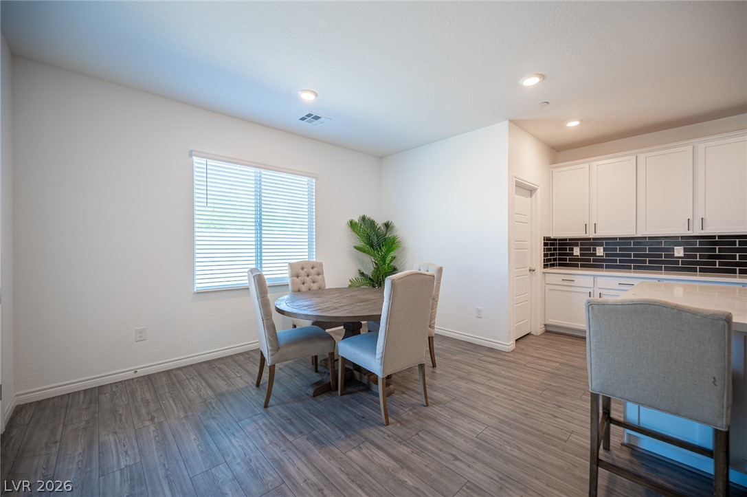 9804 Abel Cliff Street Las Vegas NV 89143