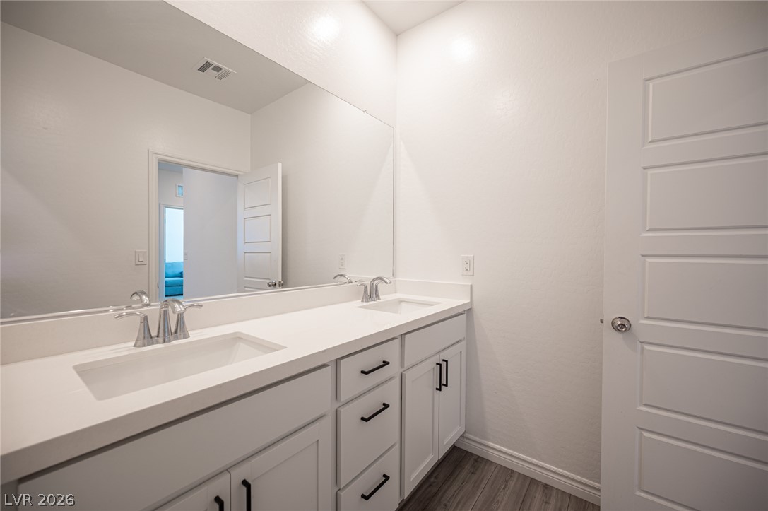 9804 Abel Cliff Street Las Vegas NV 89143