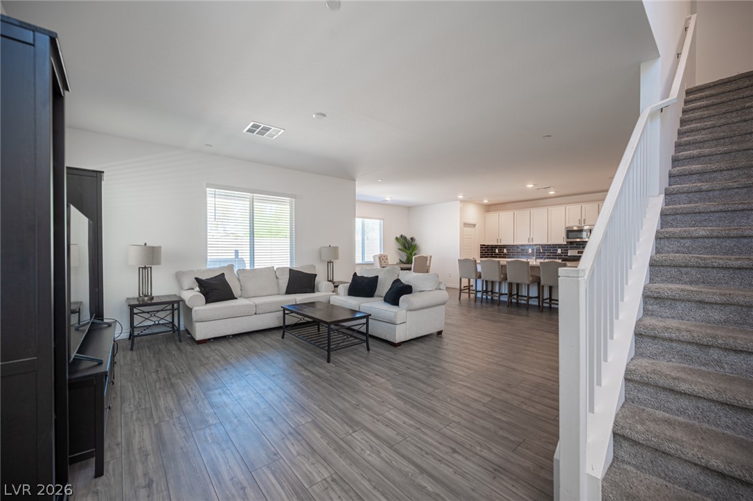 9804 Abel Cliff Street Las Vegas NV 89143