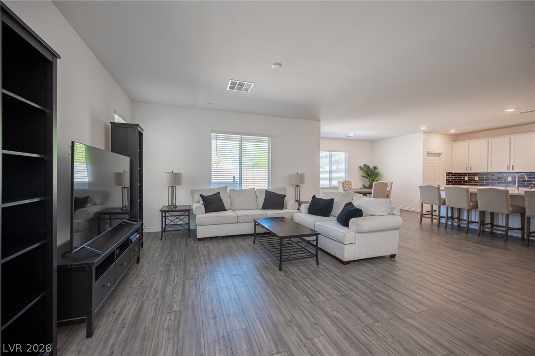 9804 Abel Cliff Street Las Vegas NV 89143