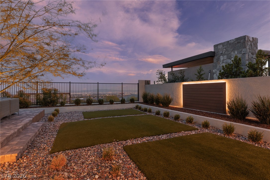 380 Vista Sunset Avenue Las Vegas NV 89138