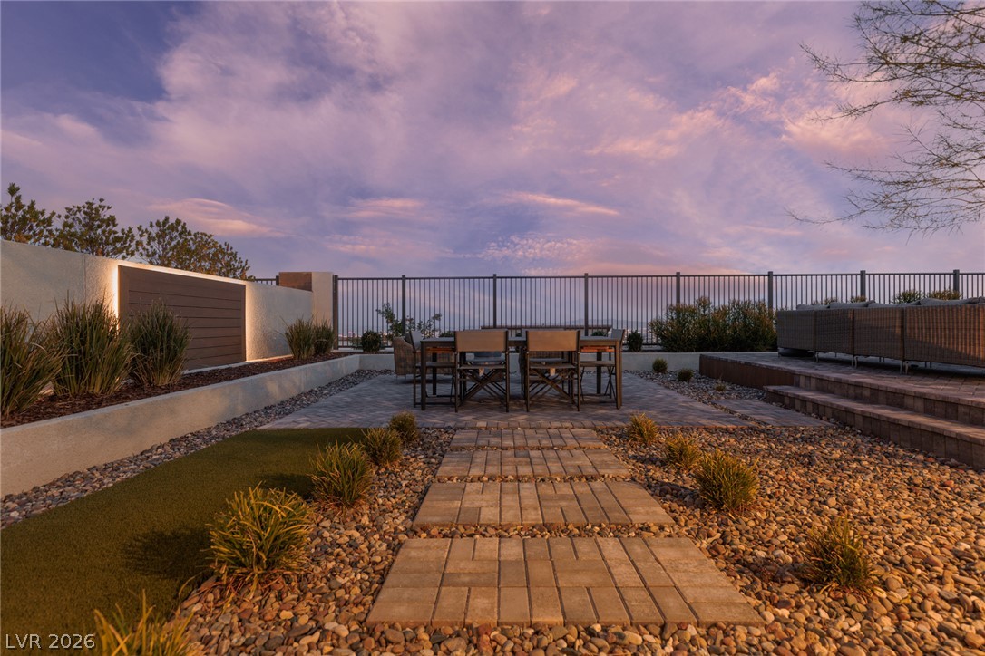 380 Vista Sunset Avenue Las Vegas NV 89138