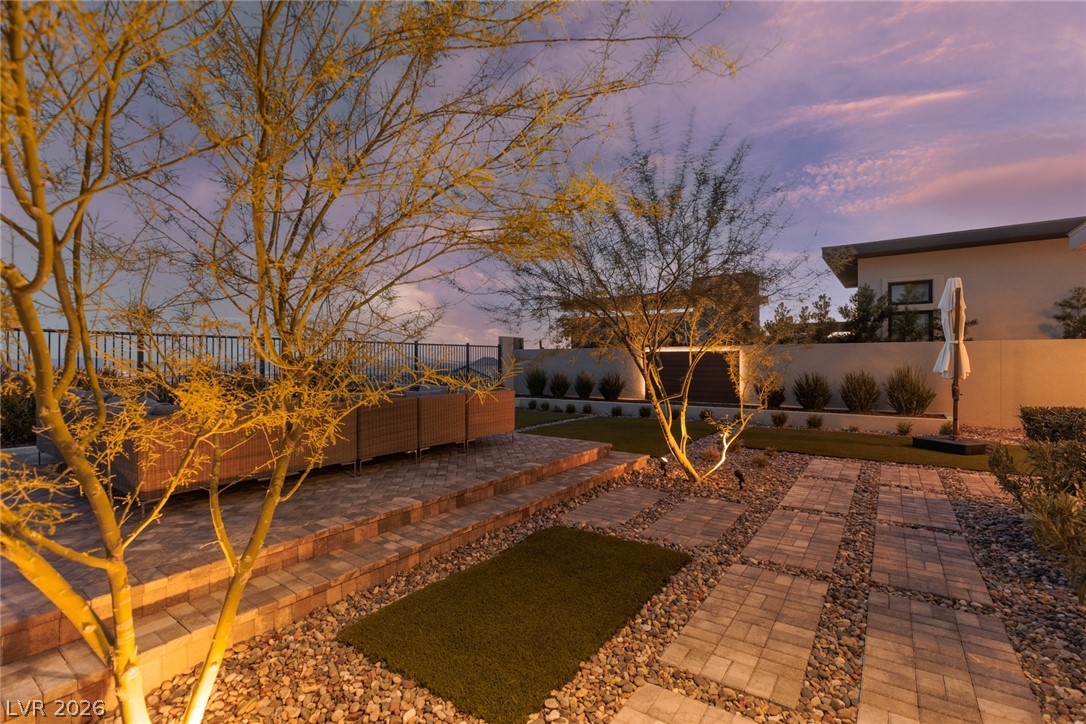380 Vista Sunset Avenue Las Vegas NV 89138