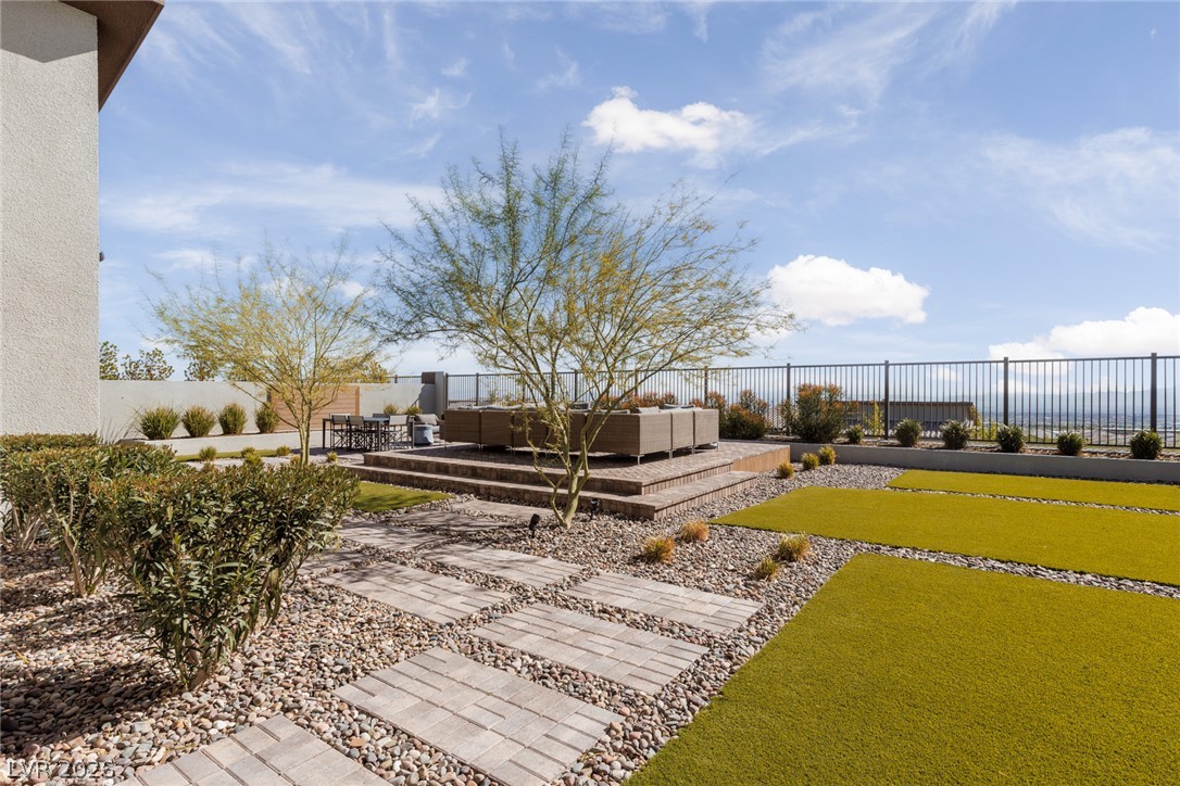 380 Vista Sunset Avenue Las Vegas NV 89138