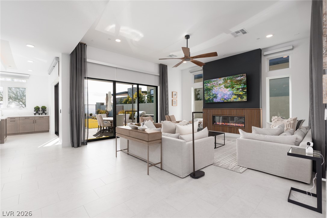 380 Vista Sunset Avenue Las Vegas NV 89138