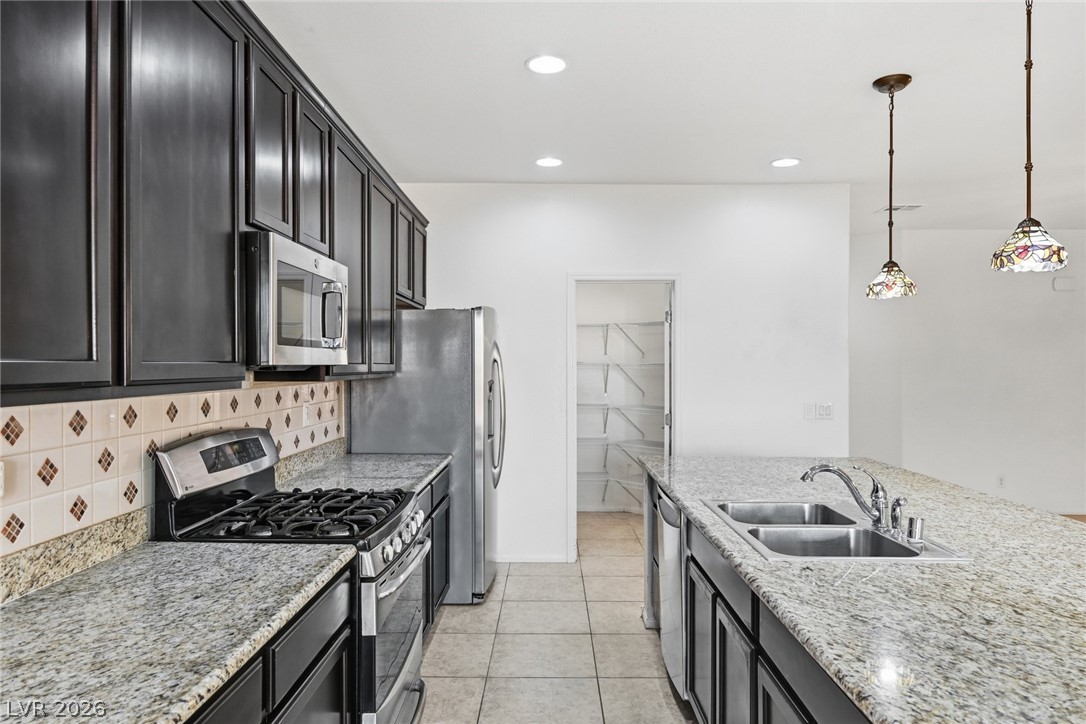 7120 Whitford Street Las Vegas NV 89166