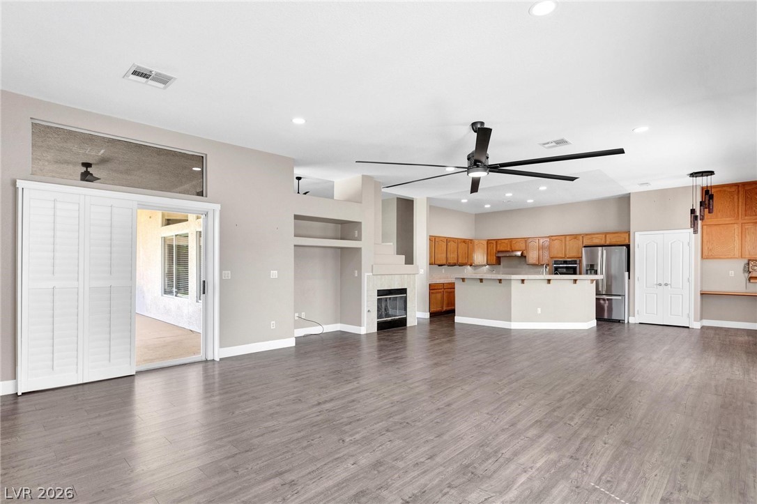 275 Macsnap Avenue Las Vegas NV 89183