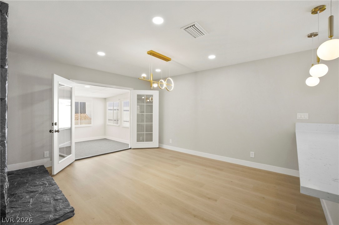 324 Lakehurst Road Las Vegas NV 89145