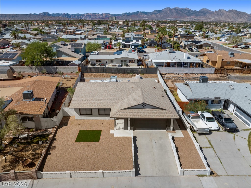 324 Lakehurst Road Las Vegas NV 89145