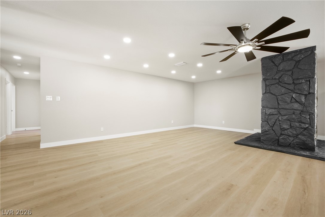 324 Lakehurst Road Las Vegas NV 89145