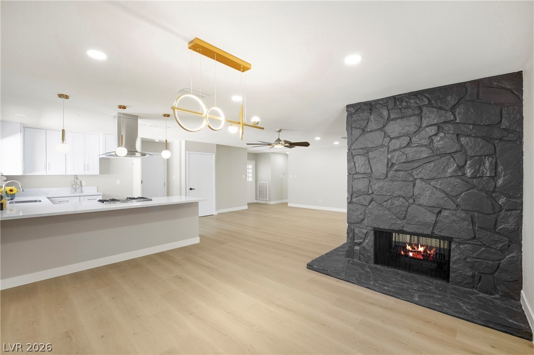 324 Lakehurst Road Las Vegas NV 89145