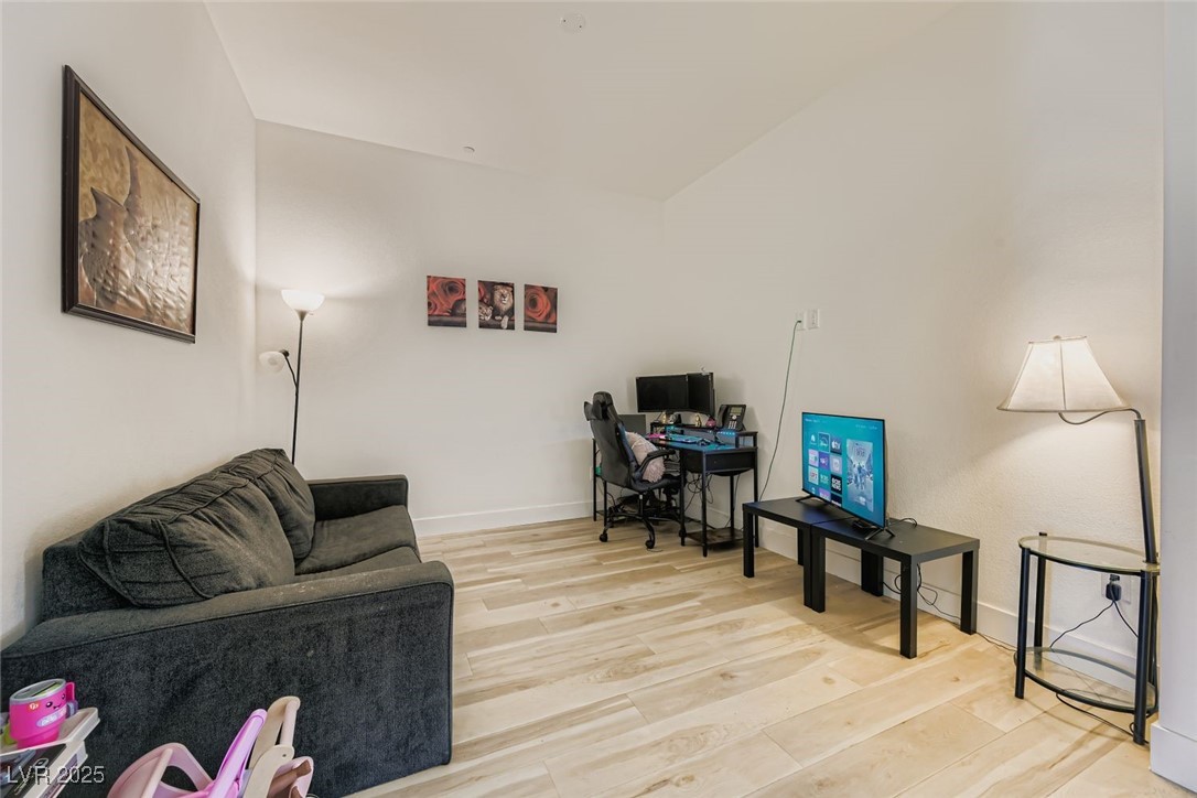 5714 Kings Bluff Avenue Las Vegas NV 89131