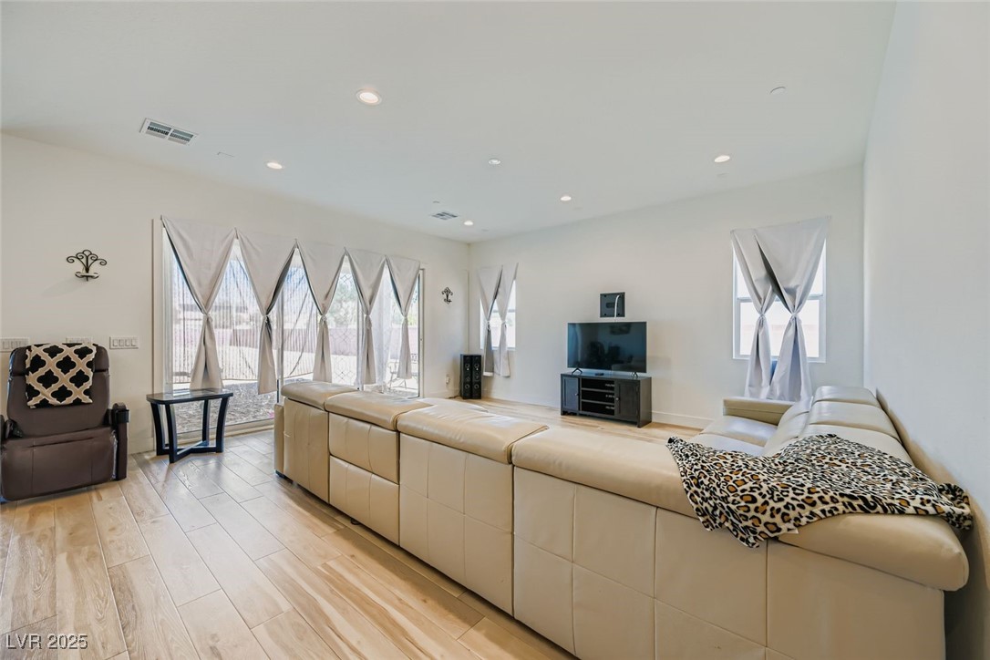5714 Kings Bluff Avenue Las Vegas NV 89131