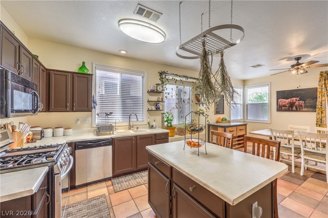 8900 Crooked Shell Avenue Las Vegas NV 89143