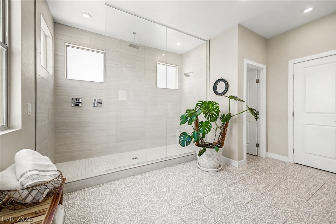 10267 Midnight Meteor Avenue Las Vegas NV 89166