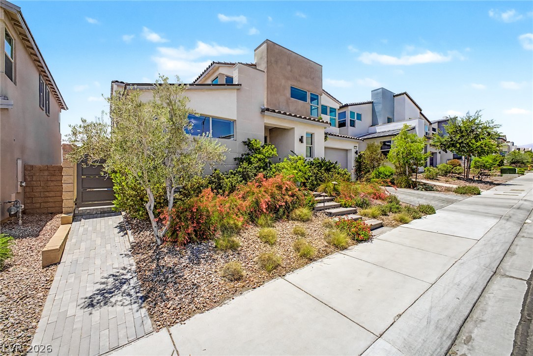 10267 Midnight Meteor Avenue Las Vegas NV 89166