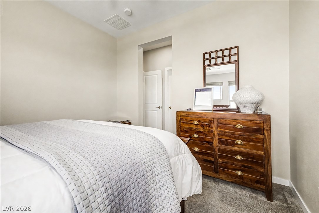 10267 Midnight Meteor Avenue Las Vegas NV 89166