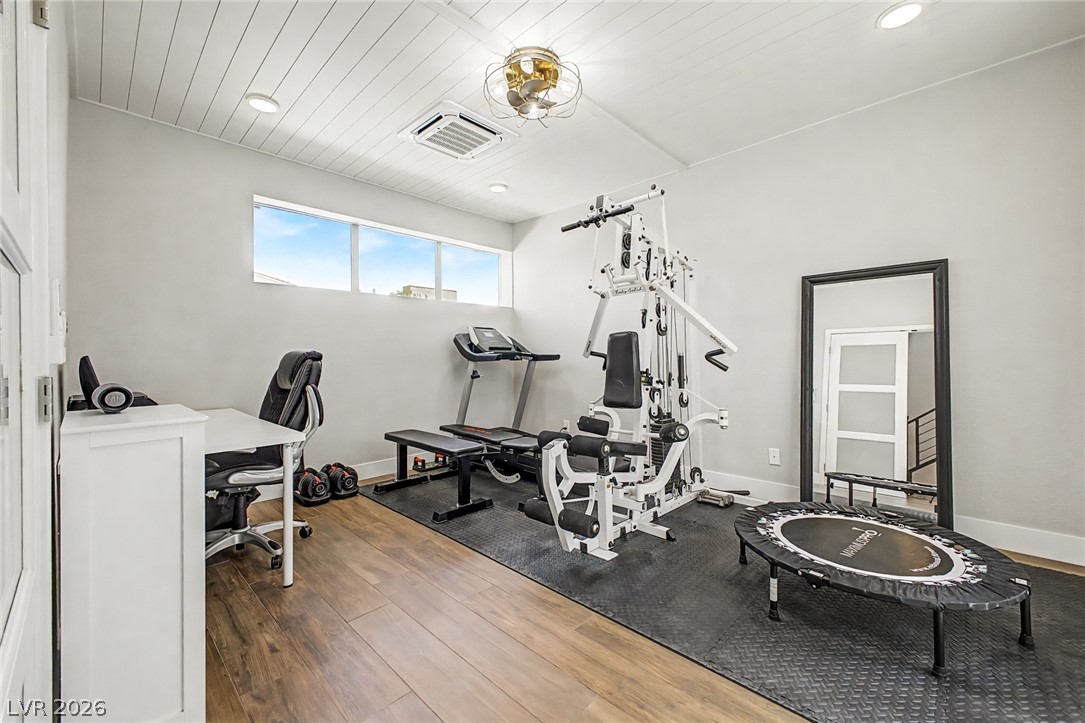 10267 Midnight Meteor Avenue Las Vegas NV 89166