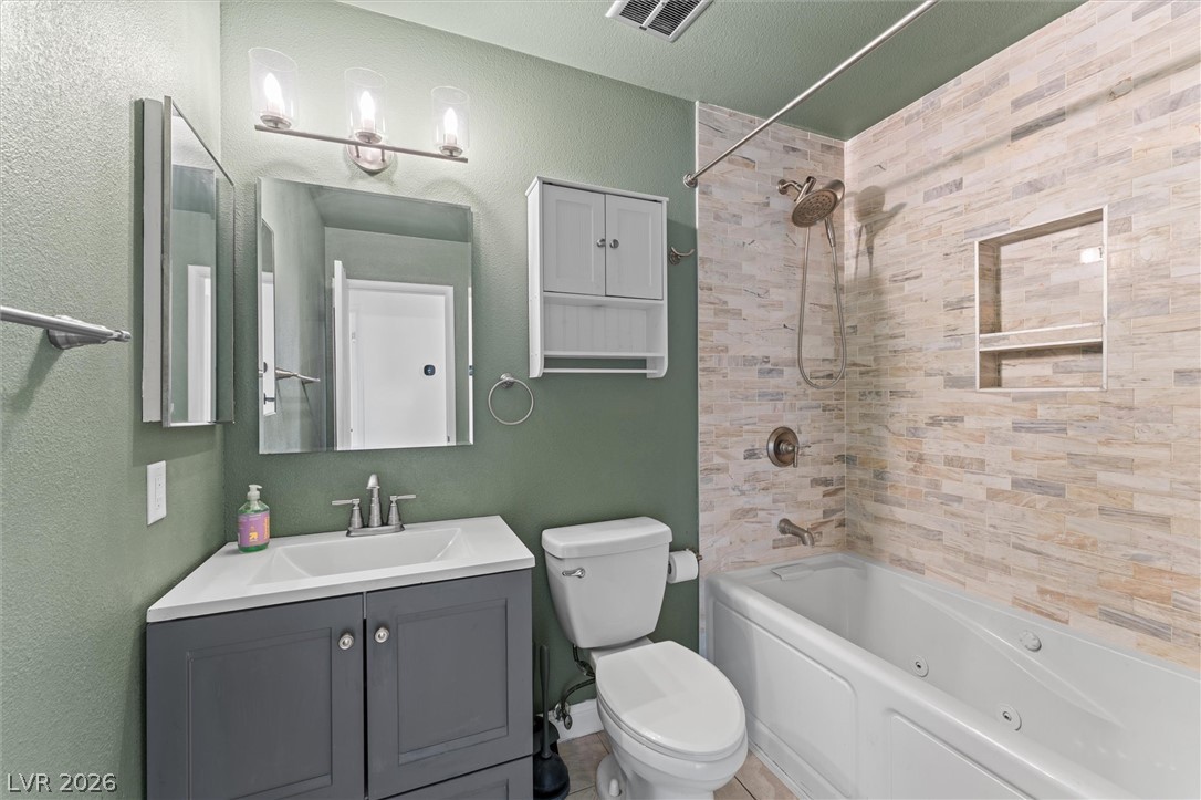 6364 Whippoorwill Way Las Vegas NV 89103