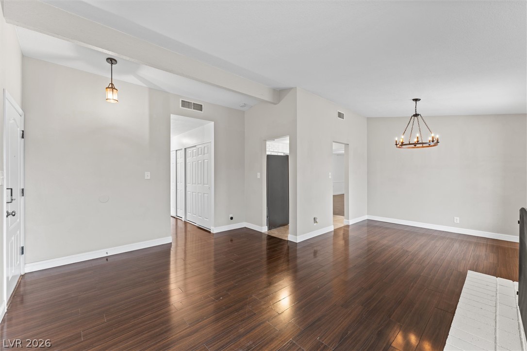 6364 Whippoorwill Way Las Vegas NV 89103