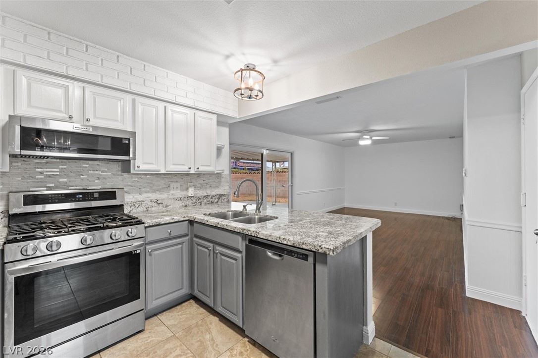 6364 Whippoorwill Way Las Vegas NV 89103