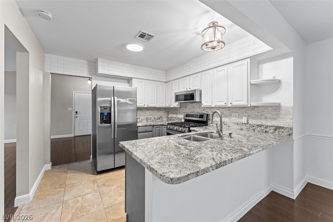 6364 Whippoorwill Way Las Vegas NV 89103