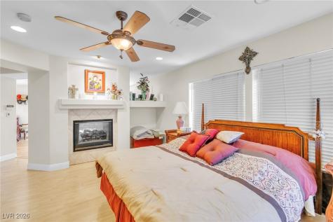6681 Blue Sapphire Avenue Las Vegas NV 89110