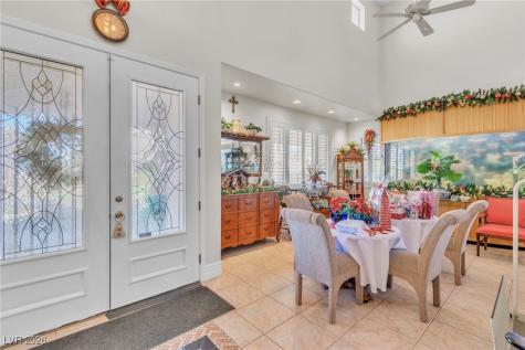 6681 Blue Sapphire Avenue Las Vegas NV 89110