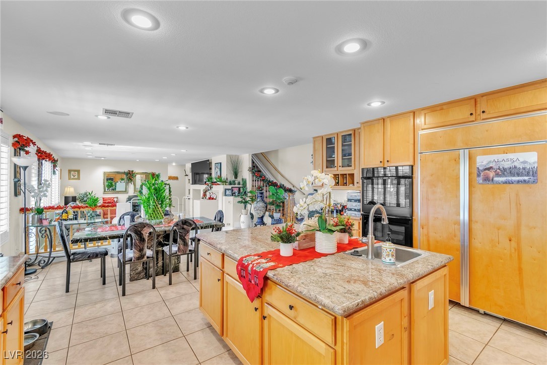 6681 Blue Sapphire Avenue Las Vegas NV 89110